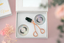 Load image into Gallery viewer, Vieve Clip-On Magnetic Lashes Kit - Luxe
